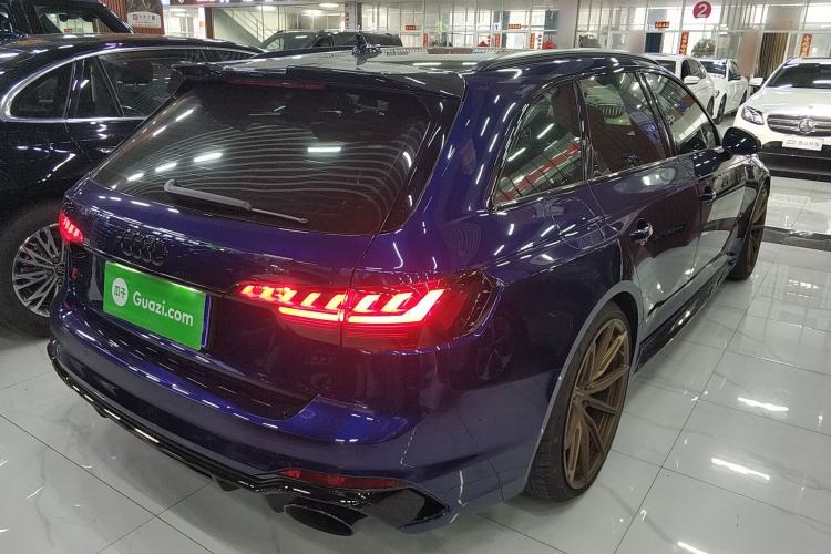 Used Audi RS 4 2021 RS4 Avant Obsidian Edition Rear Right 45 Deg