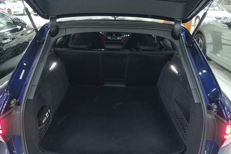 Used Audi RS 4 2021 RS4 Avant Obsidian Edition Trunk
