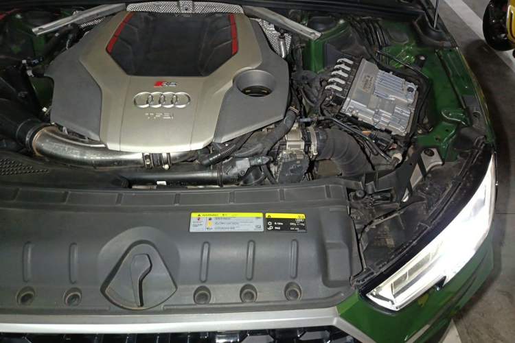 Used Audi RS 4 2019 RS 4 2.9T Avant Engine Bay Left