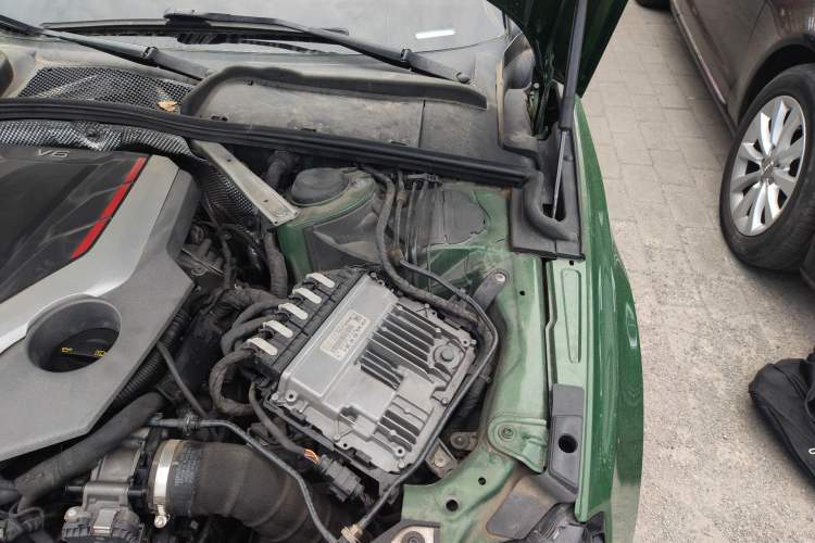 Used Audi RS 4 2019 RS 4 2.9T Avant Engine Bay Left