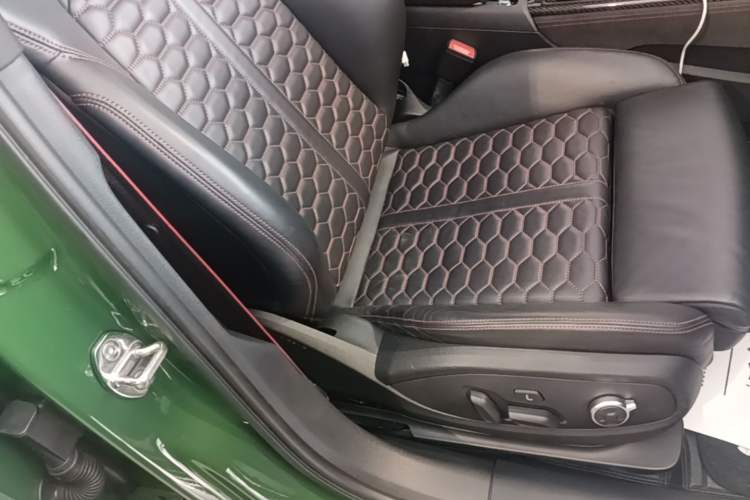 Used Audi RS 4 2019 RS 4 2.9T Avant Right Front Seat