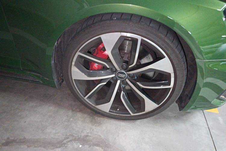 Used Audi RS 4 2019 RS 4 2.9T Avant Right Front Wheel Hub