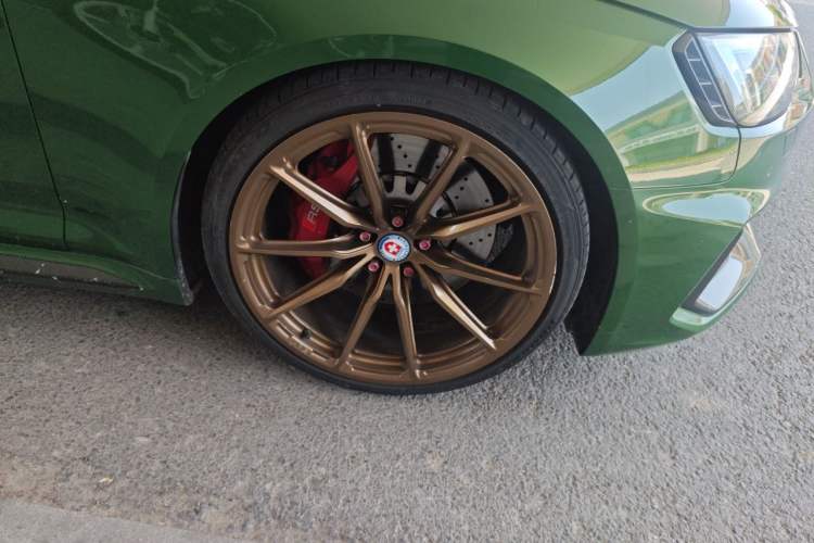 Used Audi RS 4 2019 RS 4 2.9T Avant Right Front Wheel Hub