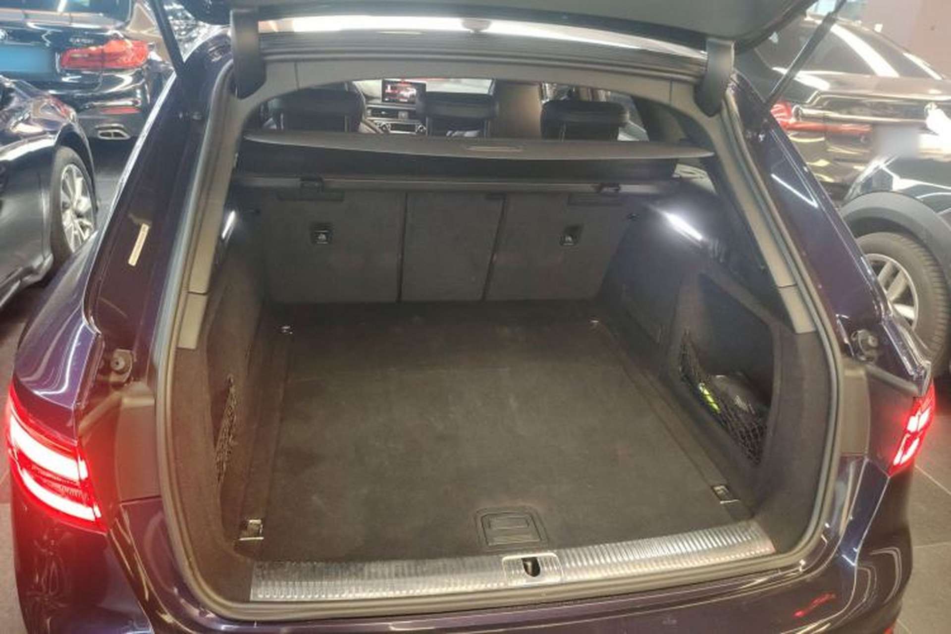 Used Audi RS 4 2019 RS 4 2.9T Avant Trunk