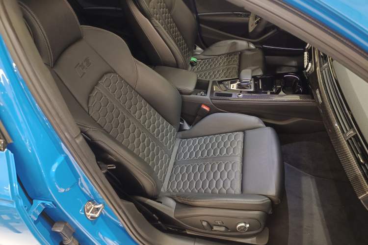 Used Audi RS 4 2020 RS 4 2.9T Avant Right Front Seat