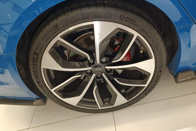 Used Audi RS 4 2020 RS 4 2.9T Avant Right Rear Wheel Hub
