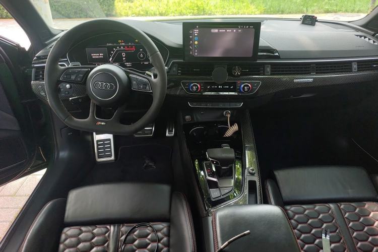 Used Audi RS 4 2020 RS 4 2.9T Avant Center Console