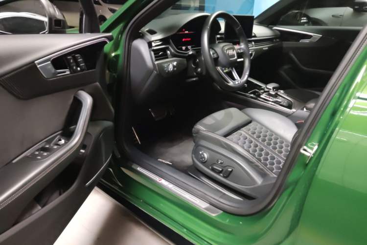 Used Audi RS 4 2020 RS 4 2.9T Avant Driver Seat