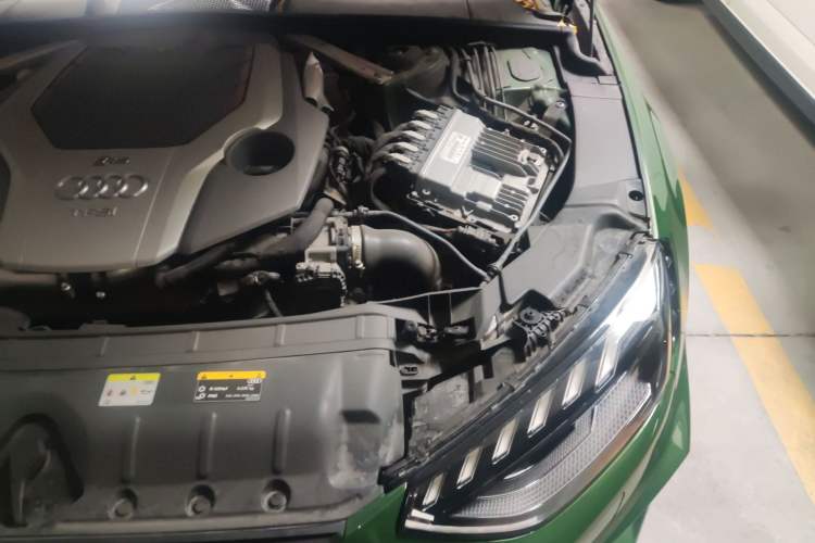 Used Audi RS 4 2020 RS 4 2.9T Avant Engine Bay Left