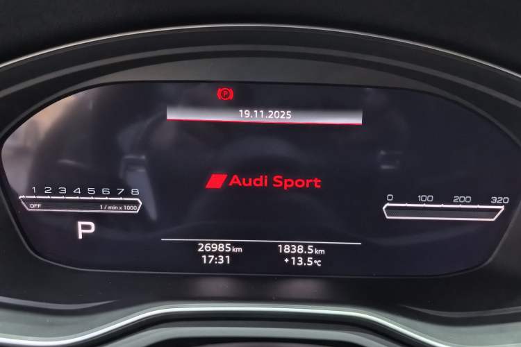 Used Audi RS 4 2020 RS 4 2.9T Avant Odometer Close Up