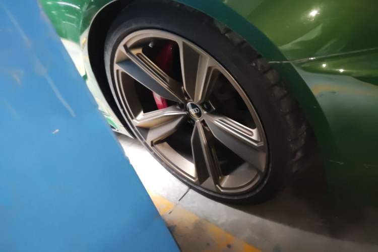 Used Audi RS 4 2020 RS 4 2.9T Avant Right Front Wheel Hub