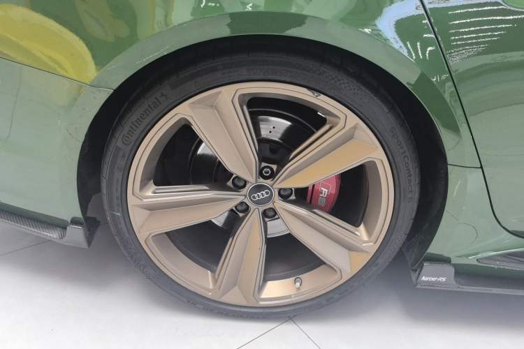Used Audi RS 4 2020 RS 4 2.9T Avant Right Rear Wheel Hub