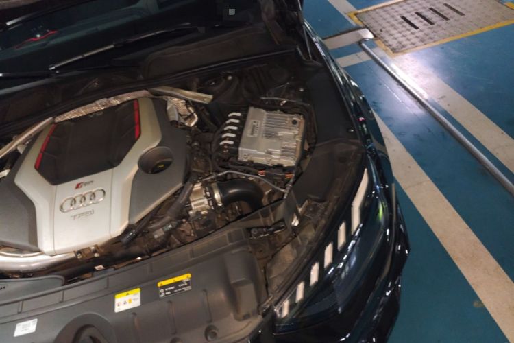 Used Audi RS 4 2021 RS4 Avant Obsidian Edition Engine Bay Left