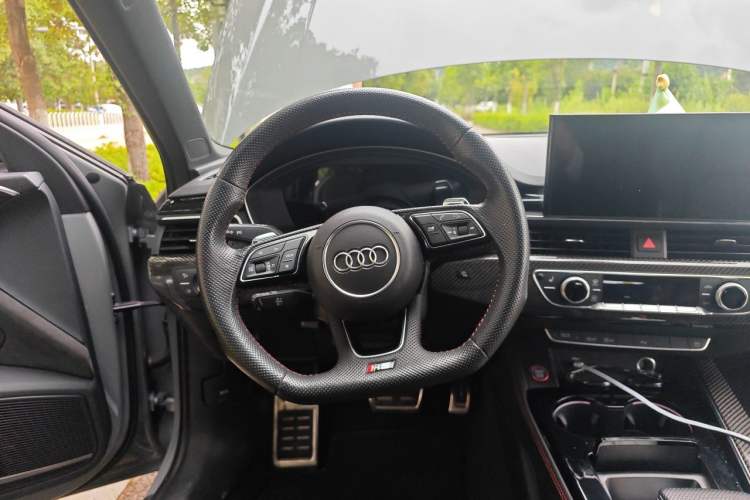 Used Audi RS 4 2021 RS4 Avant Obsidian Edition Steering Wheel