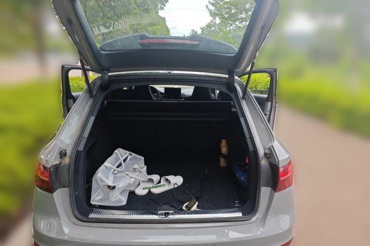 Used Audi RS 4 2021 RS4 Avant Obsidian Edition Trunk