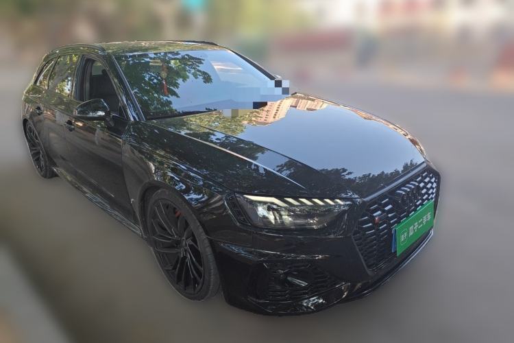Used Audi RS 4 2022 RS4 Avant Obsidian Edition Front Right 45 Deg