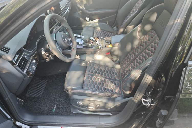 Used Audi RS 4 2022 RS4 Avant Obsidian Edition Left Front Seat
