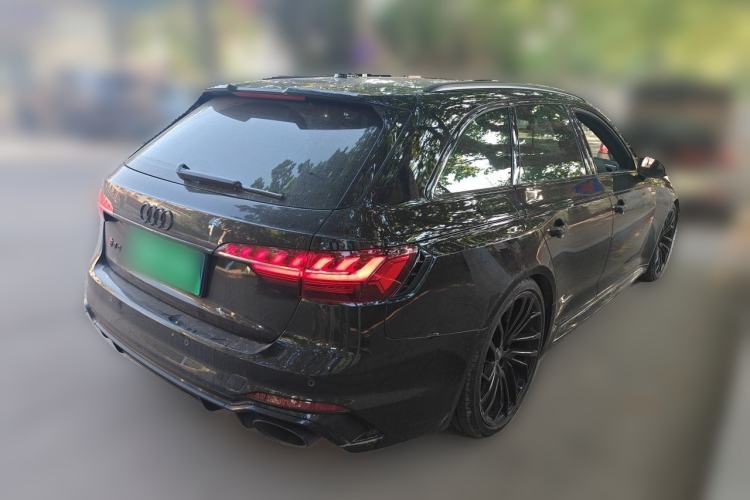 Used Audi RS 4 2022 RS4 Avant Obsidian Edition Rear Right 45 Deg