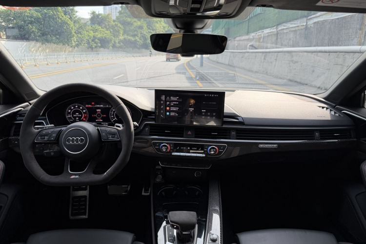 Used Audi RS 4 2022 RS4 Avant Obsidian Edition Center Console