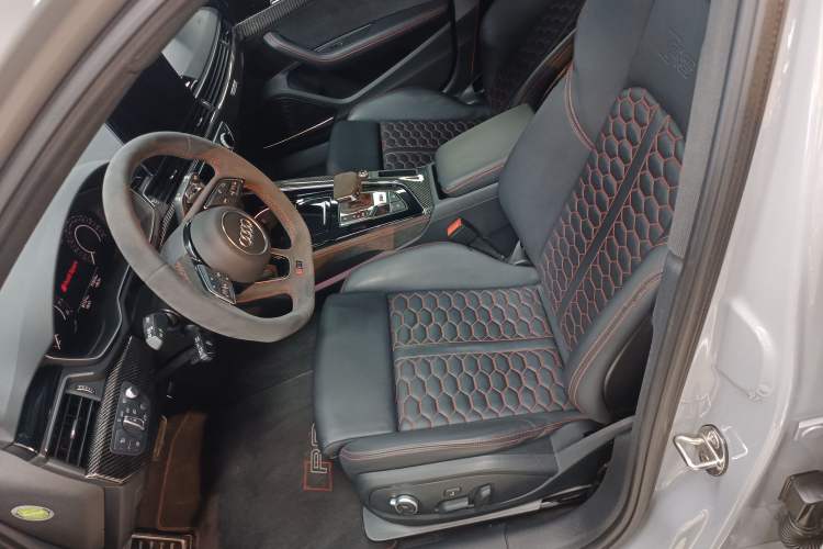 Used Audi RS 4 2022 RS4 Avant Obsidian Edition Left Front Seat