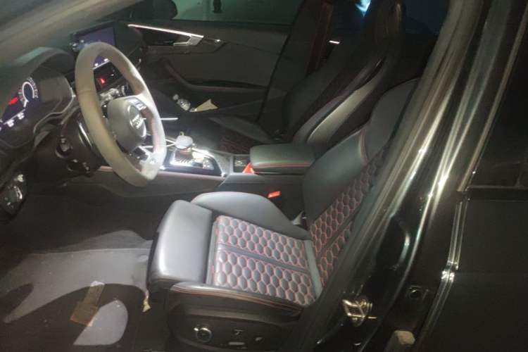 Used Audi RS 4 2022 RS4 Avant Obsidian Edition Left Front Seat