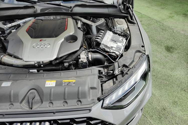 Used Audi RS 4 2023 RS4 Avant Standard Edition Engine Bay Left