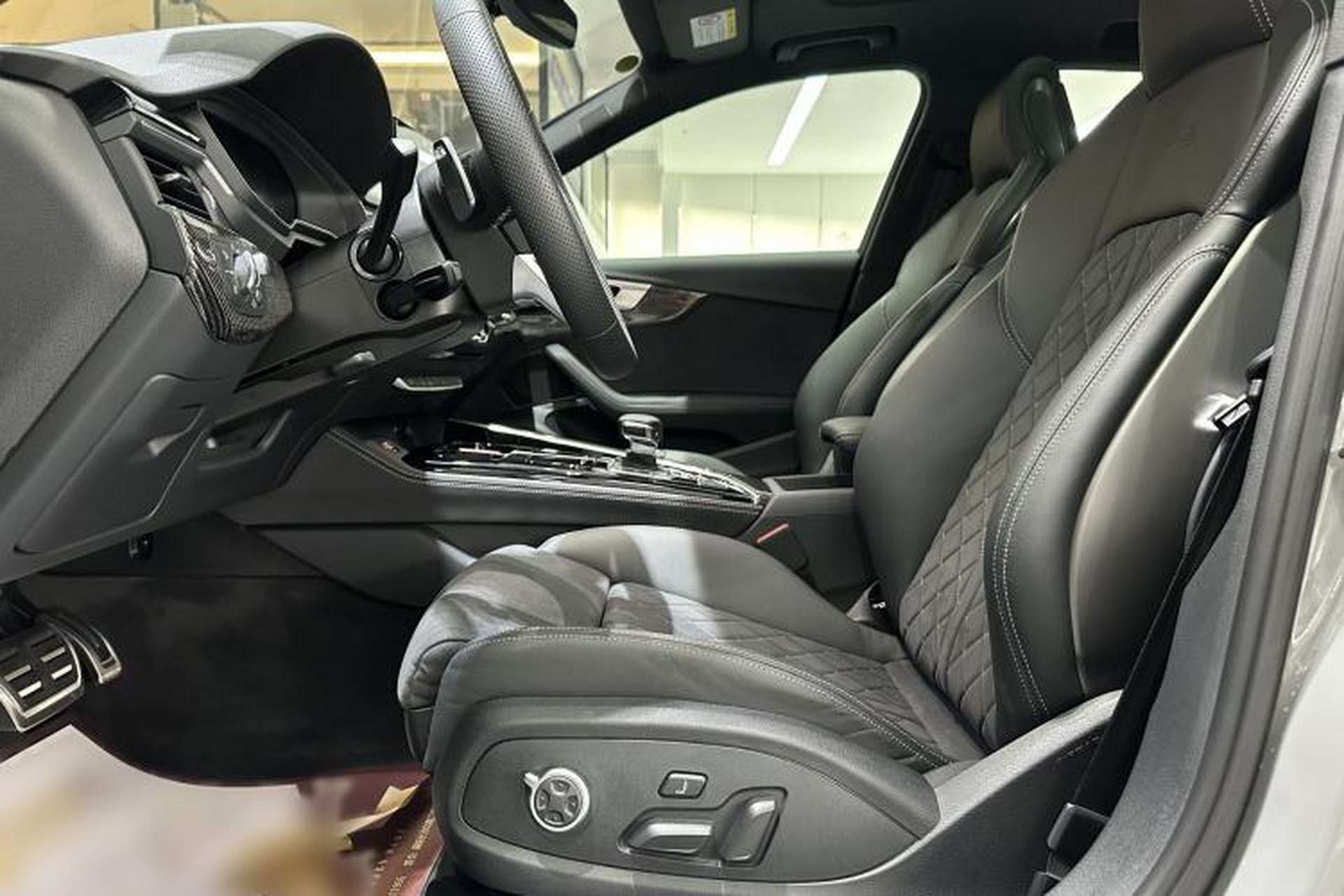 Used Audi RS 4 2023 RS4 Avant Standard Edition Interior 5