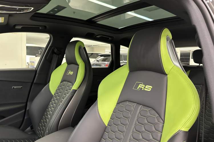 Used Audi RS 4 2024 RS4 Avant Performance Edition Interior 3