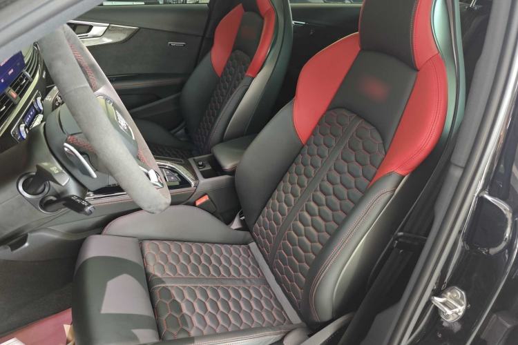 Used Audi RS 4 2024 RS4 Avant Prestige Edition Interior 5