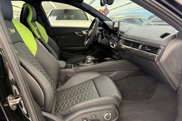 Used Audi RS 4 2024 RS4 Avant Performance Edition Interior 9