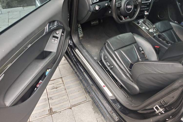 Used Audi RS 5 2012 RS 5 Coupe Driver Seat