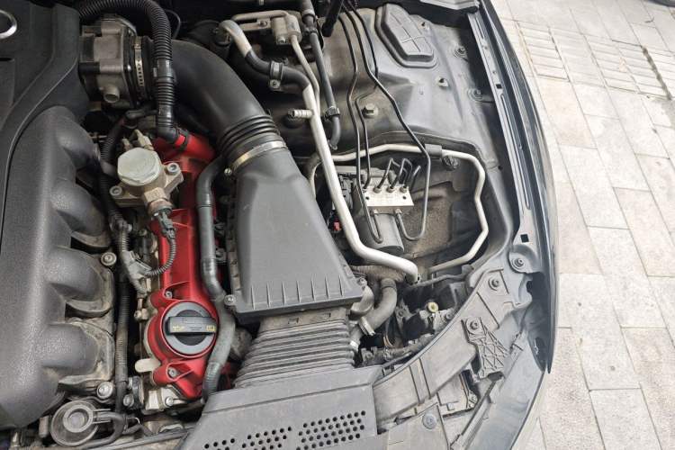 Used Audi RS 5 2012 RS 5 Coupe Engine Bay Left