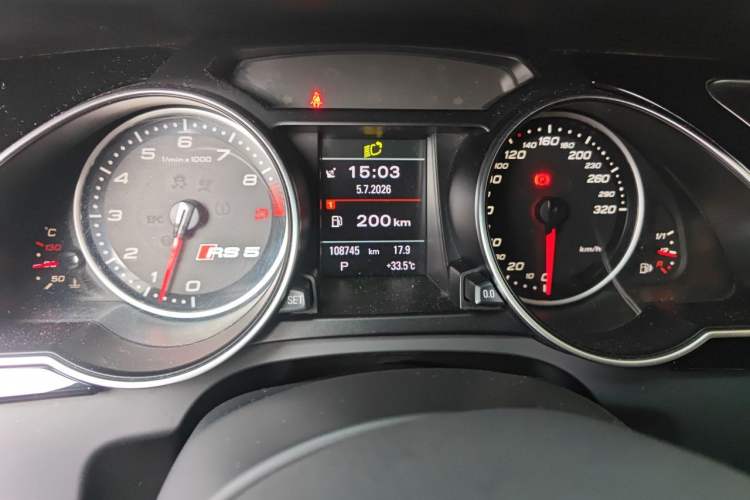 Used Audi RS 5 2012 RS 5 Coupe Odometer Close Up