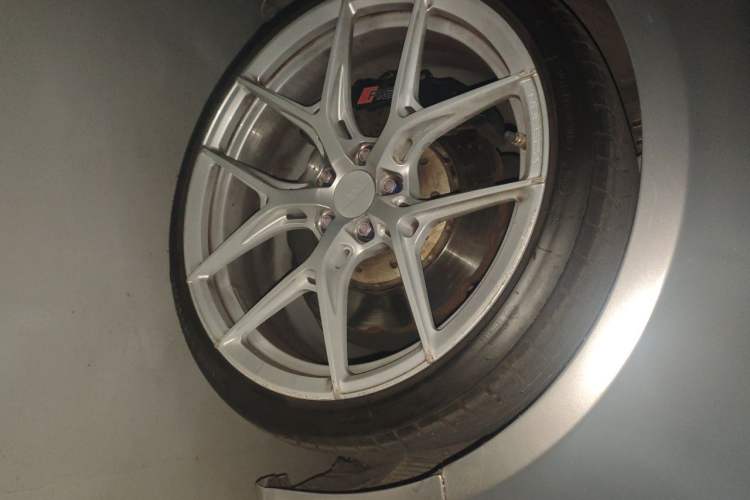 Used Audi RS 5 2012 RS 5 Coupe Right Front Wheel Hub