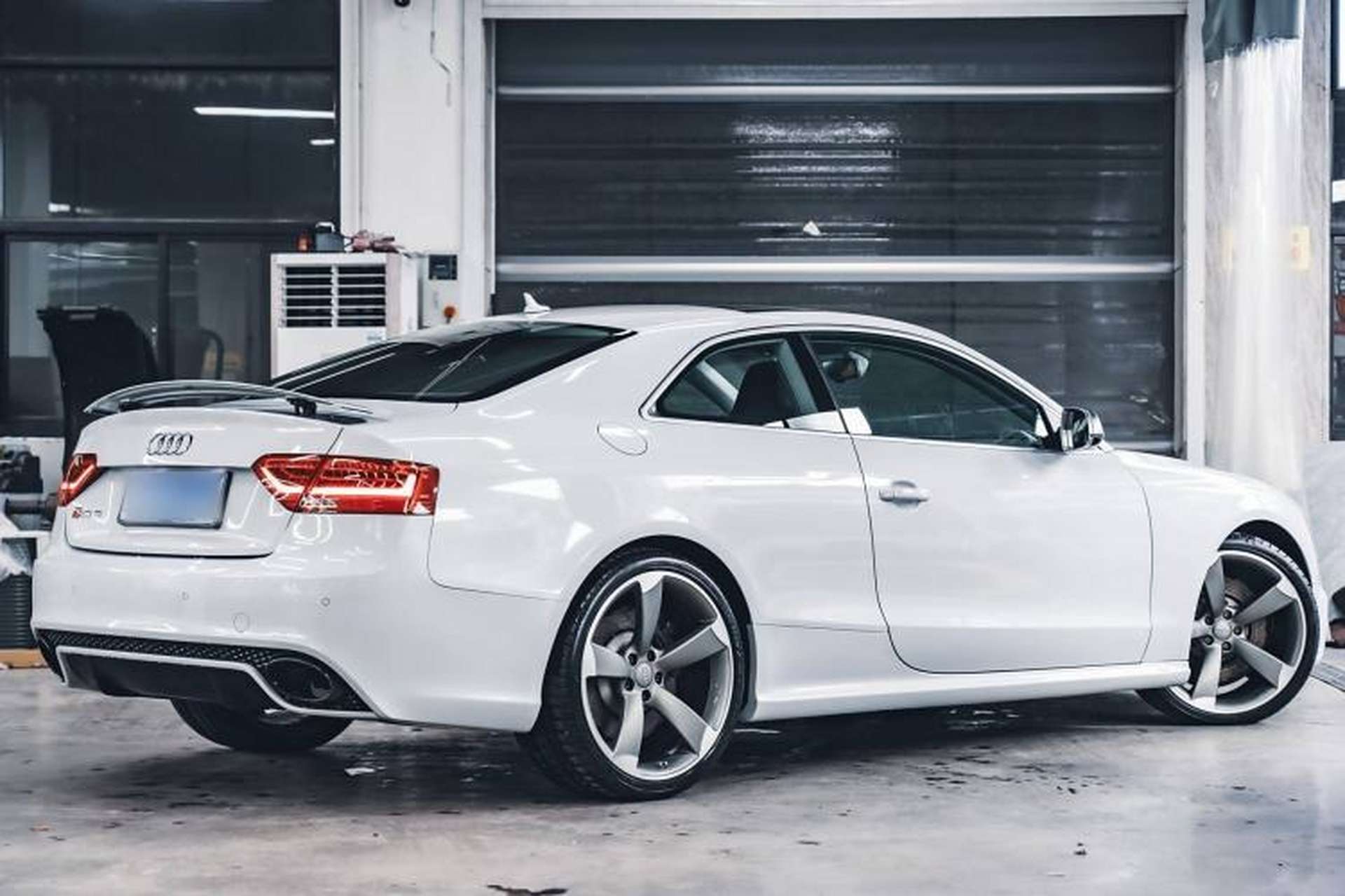 Used Audi RS 5 2012 RS 5 Coupe Exterior 4