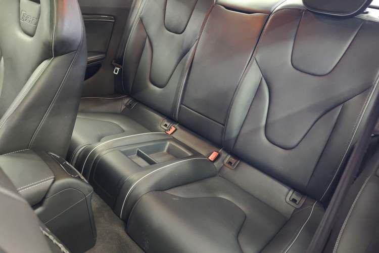 Used Audi RS 5 2012 RS 5 Coupe Interior 3