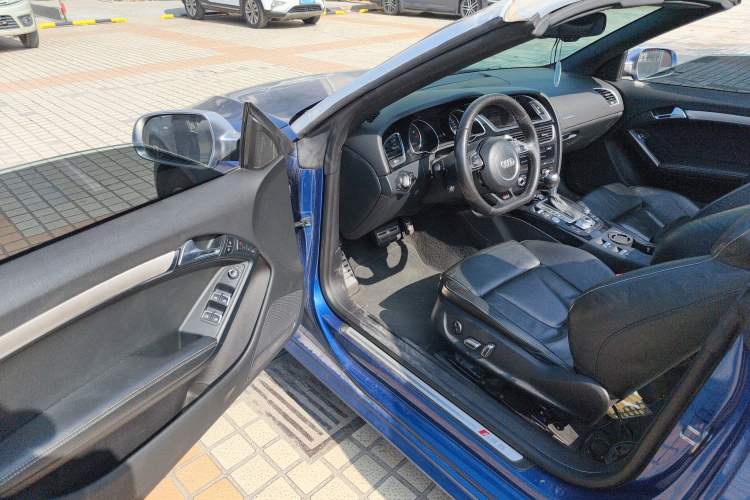 Used Audi RS 5 2013 RS 5 Cabriolet Driver Seat
