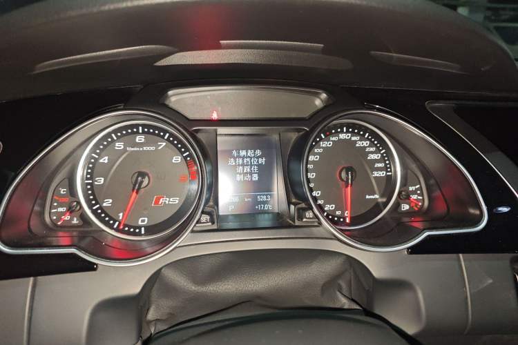 Used Audi RS 5 2013 RS 5 Cabriolet Instrument Cluster