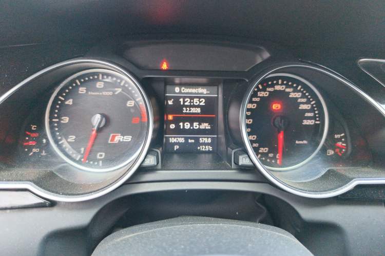 Used Audi RS 5 2013 RS 5 Cabriolet Instrument Cluster