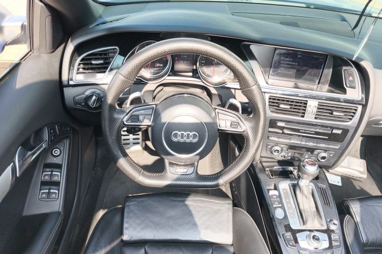 Used Audi RS 5 2013 RS 5 Cabriolet Steering Wheel