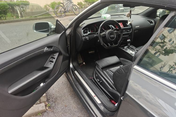 Used Audi RS 5 2013 RS 5 Cabriolet Driver Seat