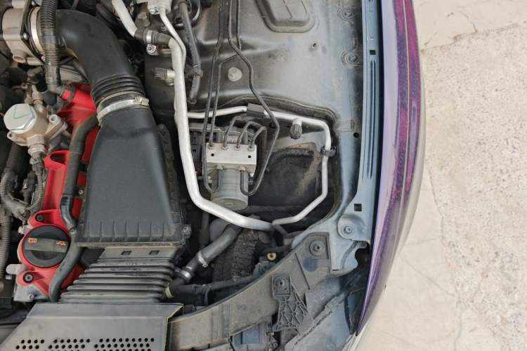 Used Audi RS 5 2013 RS 5 Cabriolet Engine Bay Left