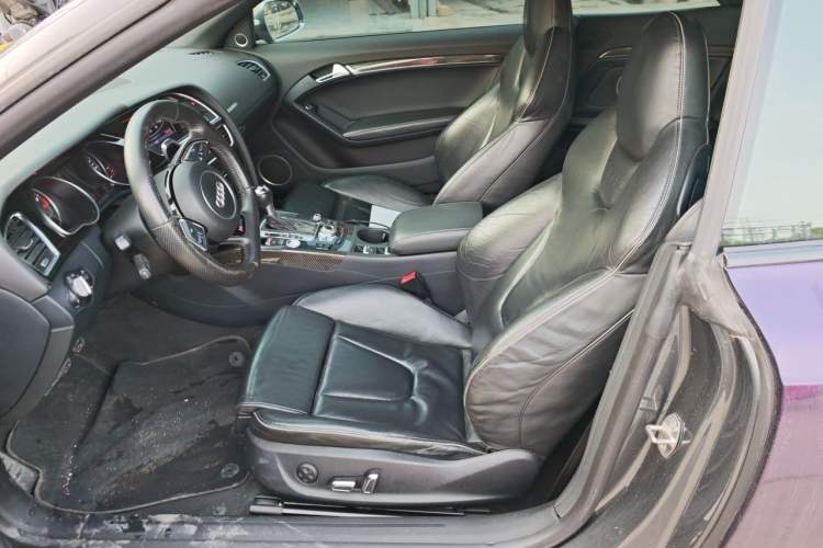 Used Audi RS 5 2013 RS 5 Cabriolet Left Front Seat