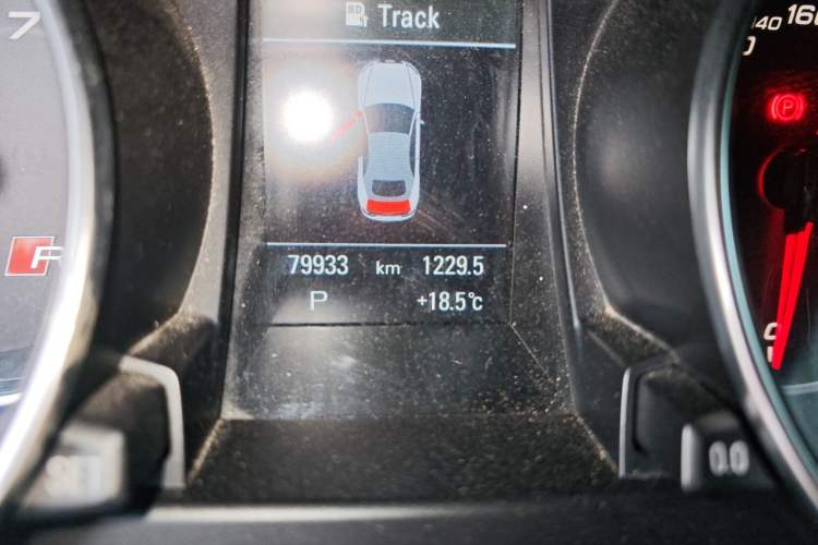 Used Audi RS 5 2013 RS 5 Cabriolet Odometer Close Up