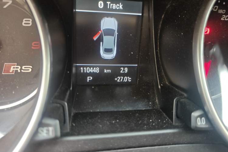 Used Audi RS 5 2013 RS 5 Cabriolet Odometer Close Up