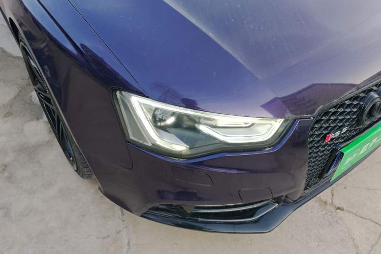 Used Audi RS 5 2013 RS 5 Cabriolet Right Front Headlight