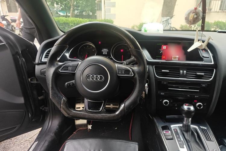 Used Audi RS 5 2013 RS 5 Cabriolet Steering Wheel
