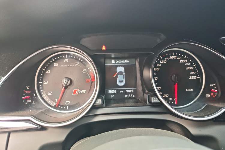 Used Audi RS 5 2013 RS 5 Cabriolet Instrument Cluster