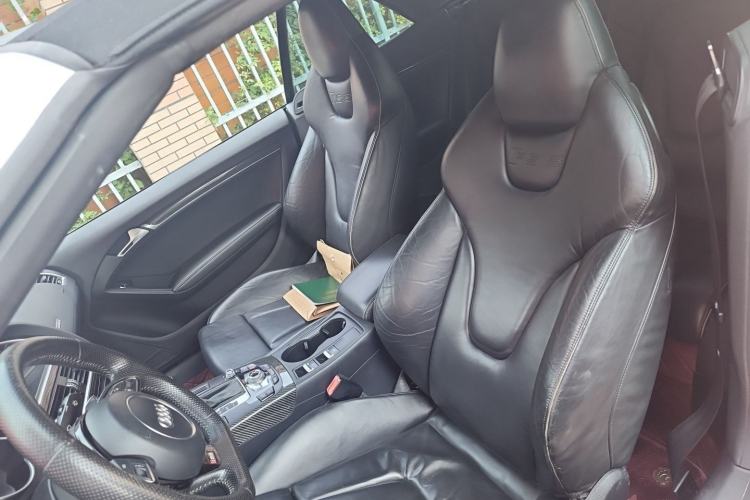 Used Audi RS 5 2013 RS 5 Cabriolet Left Front Seat