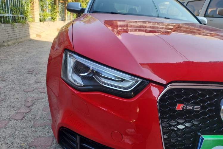 Used Audi RS 5 2013 RS 5 Cabriolet Right Front Headlight